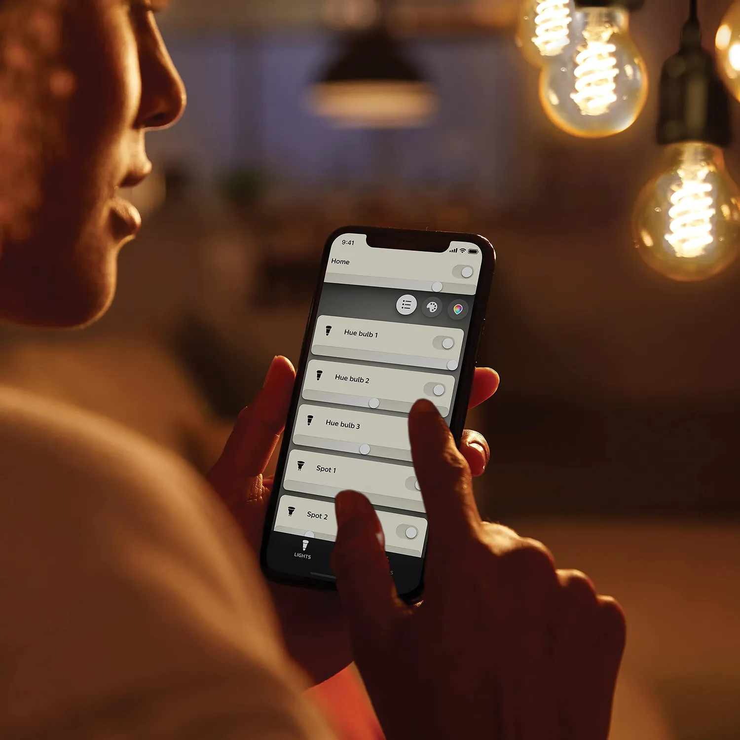 Philips Hue Buzzard applique extérieure E27 noire blanc chaud